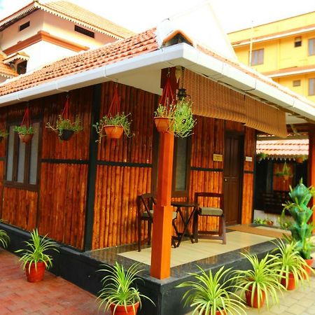 Guruvayur Heritage By Nexstay Esterno foto