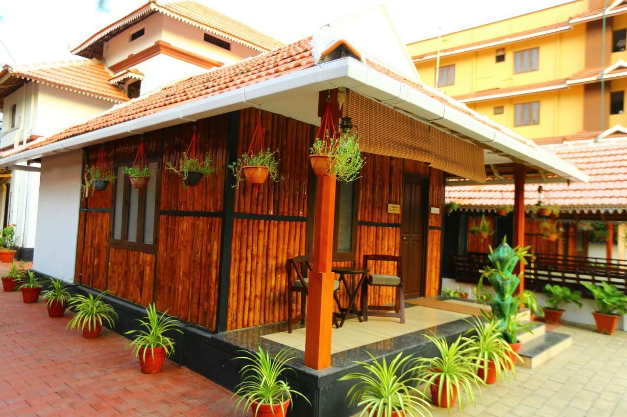 Guruvayur Heritage By Nexstay Esterno foto