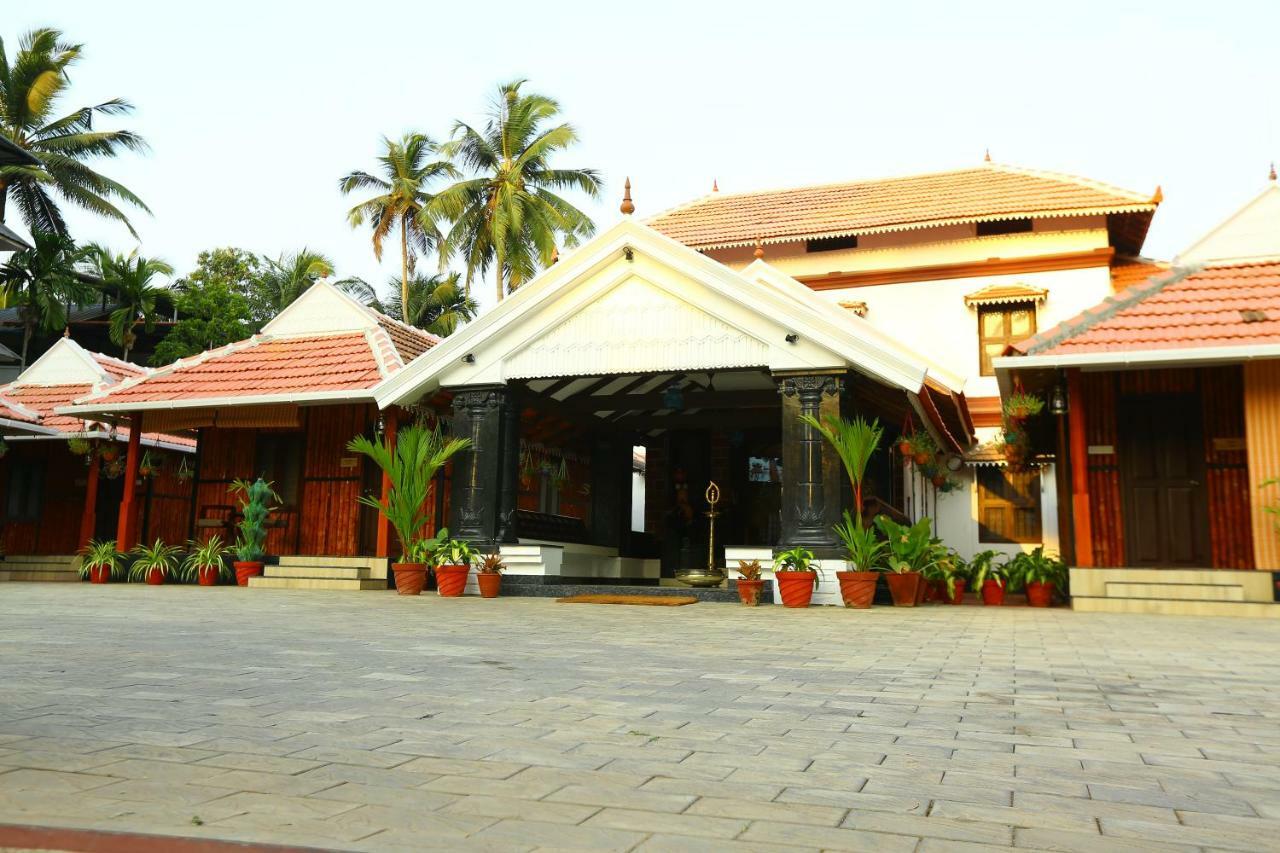 Guruvayur Heritage By Nexstay Esterno foto